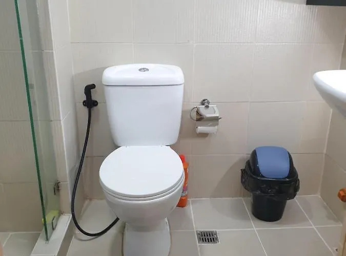 Hapi Haus At Grass Residences With Wifi, Landline & Netflix Aparthotel
