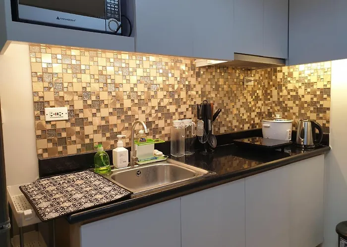 Aparthotel Hapi Haus At Grass Residences With Wifi, Landline & Netflix