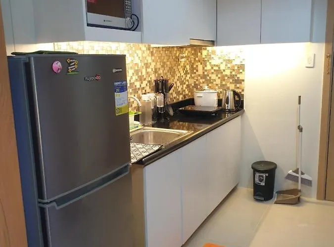 Hapi Haus At Grass Residences With Wifi, Landline & Netflix Manila