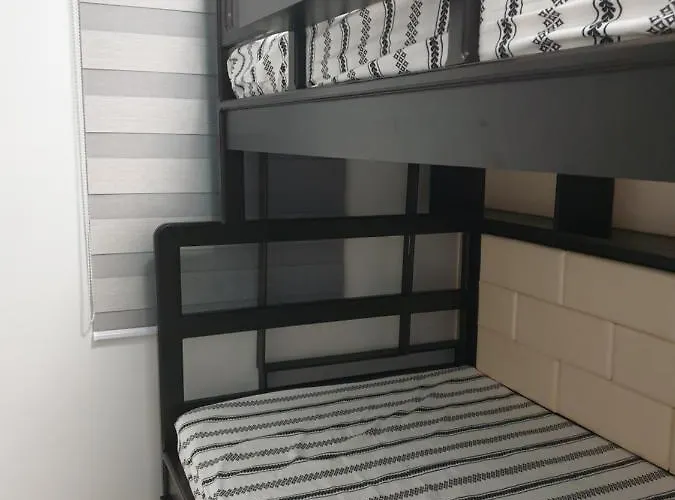 Hapi Haus At Grass Residences With Wifi, Landline & Netflix Aparthotel